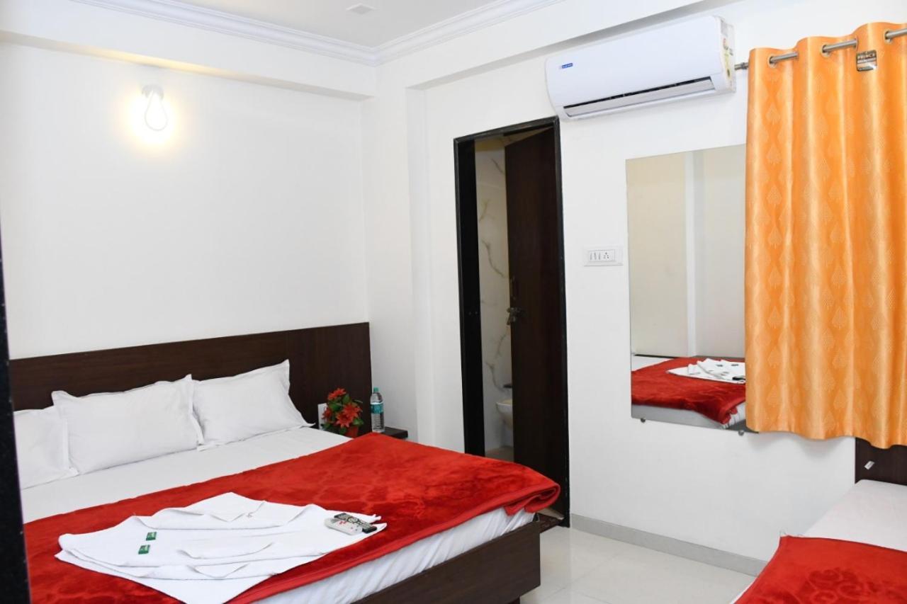 Hotel Sai Shatabdi Ширди Екстериор снимка